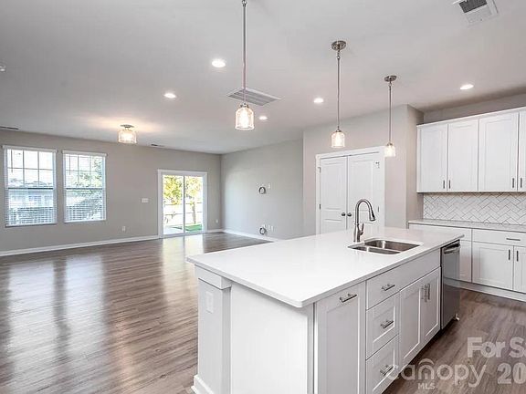 5th image of 312 Cannamela Dr