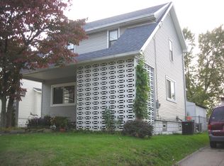 542 Brittain Rd, Akron, OH 44305