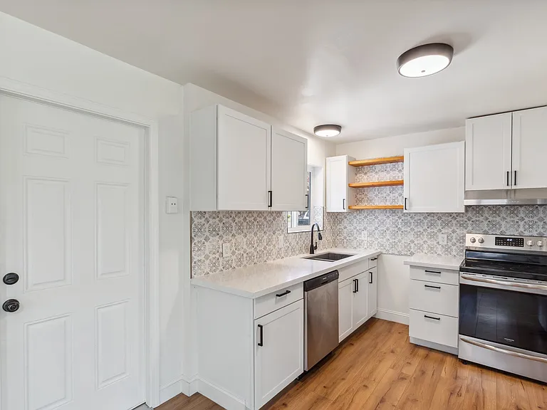 4014 E Buckingham Way — Photo 10