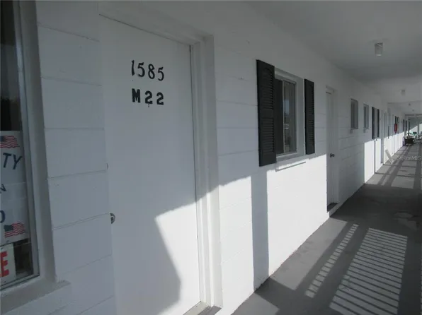 1585 Leisure Dr #M22, Bradenton, FL 34207