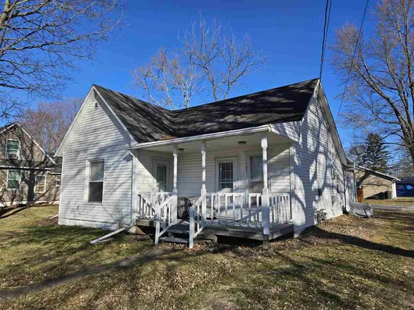 107 W Walnut St, New Sharon, IA 50207