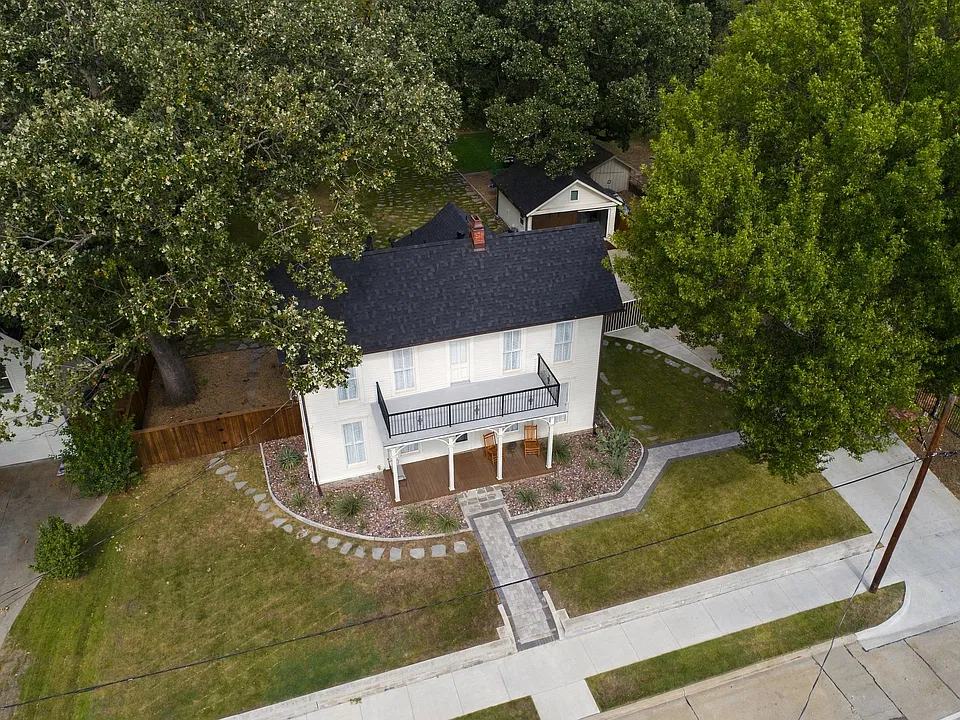 616 W Virginia St