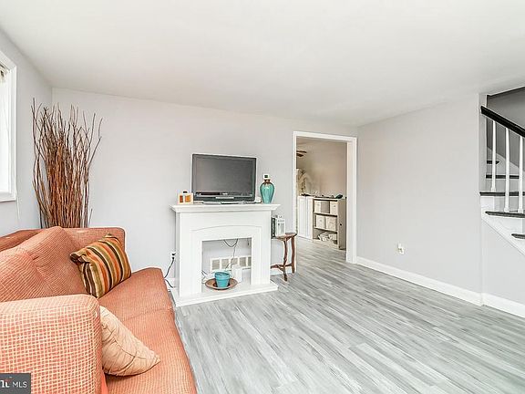 2nd image of 4859 Bowland Ave