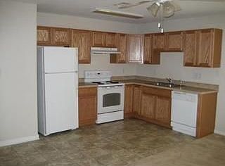 2nd image of 2008 33rd St