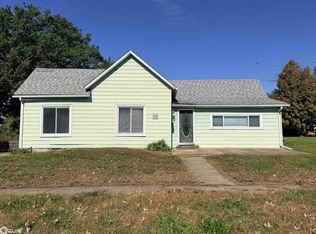 1609 Roland Ave, Chariton, IA 50049