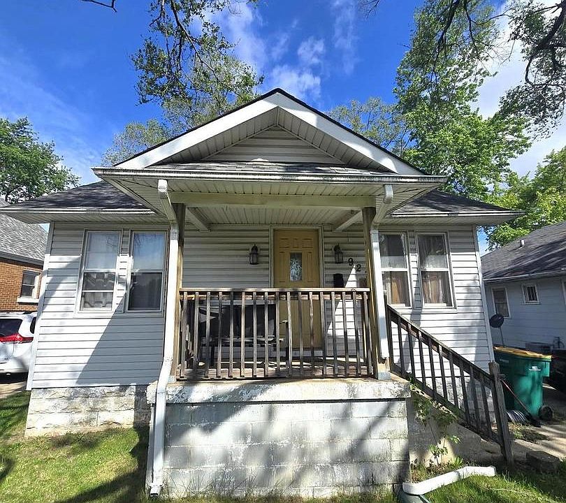 1st image of 927 W Park Ave
