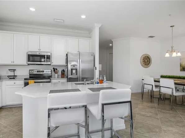 9584 Trevi CT #5238, NAPLES, FL 34113