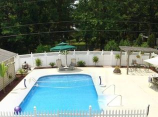 450 Charlemagne Rd, Midlothian, VA 23114