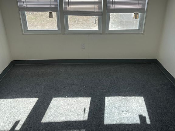 3rd image of 6822 Dale Ave