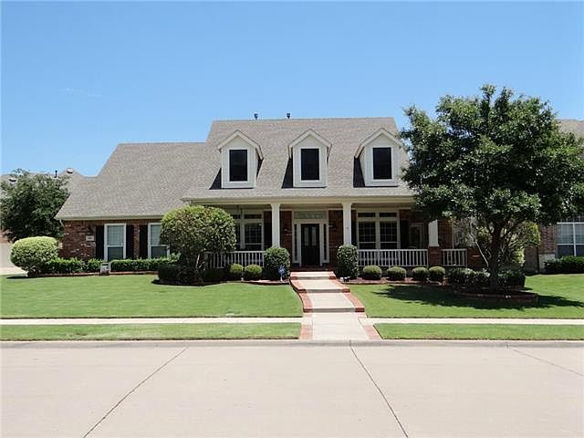 1st image of 2463 Lakewood Dr