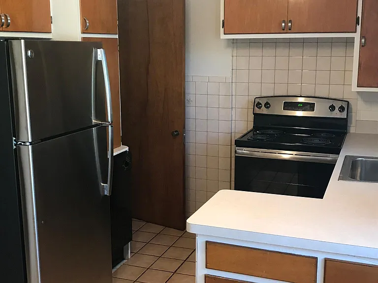 3173 Dorris Ave — Photo 7