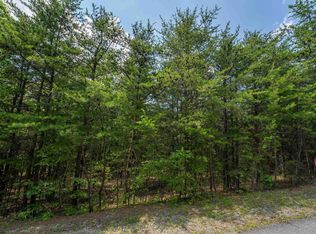 31 Whispering Pines Dr, Morgantown, WV 26508