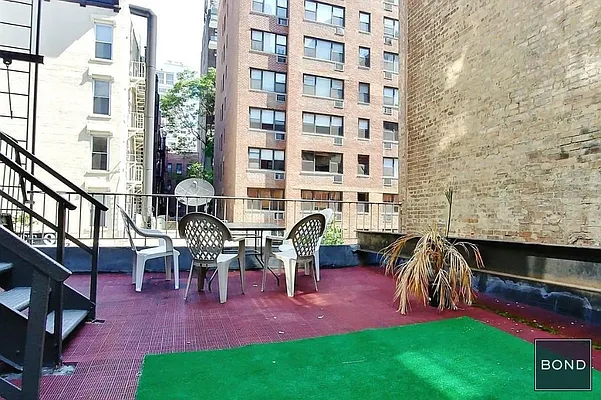 Rented by Bond New York | media 6