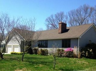 5 Hemlock Cir, Old Lyme, CT 06371