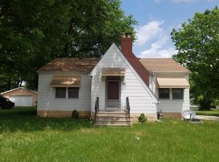 104 W Airline Dr, East Alton, IL 62024
