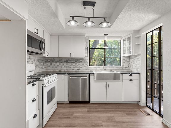 4th image of 7435 S Winston Pl #602