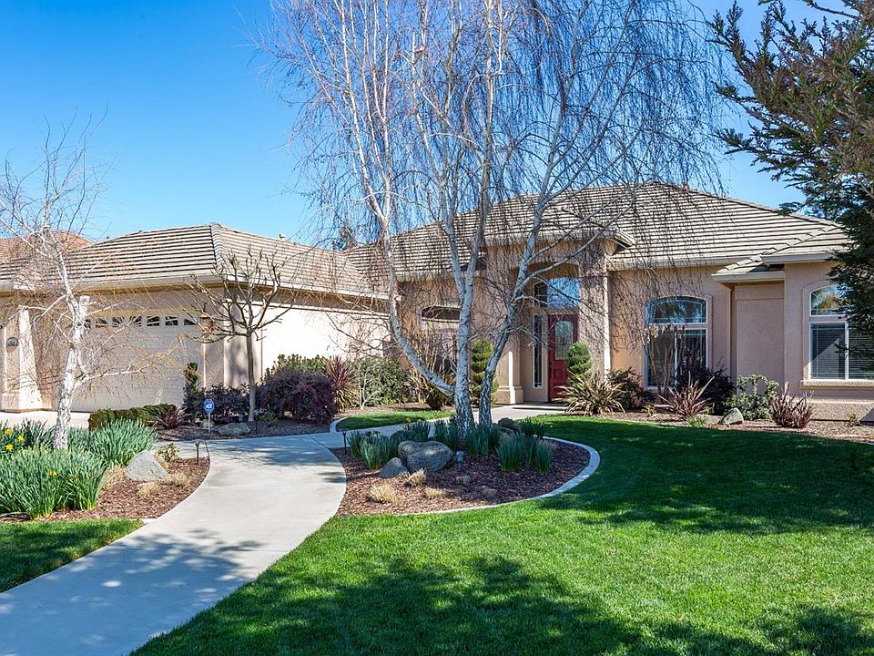 2nd image of 1516 Riverview Cir E