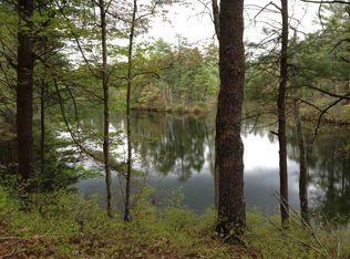 37 S Merrimack Rd, Hollis, NH 03049