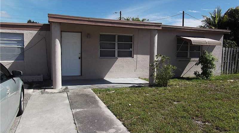 1st image of 225 NW 11th Ave