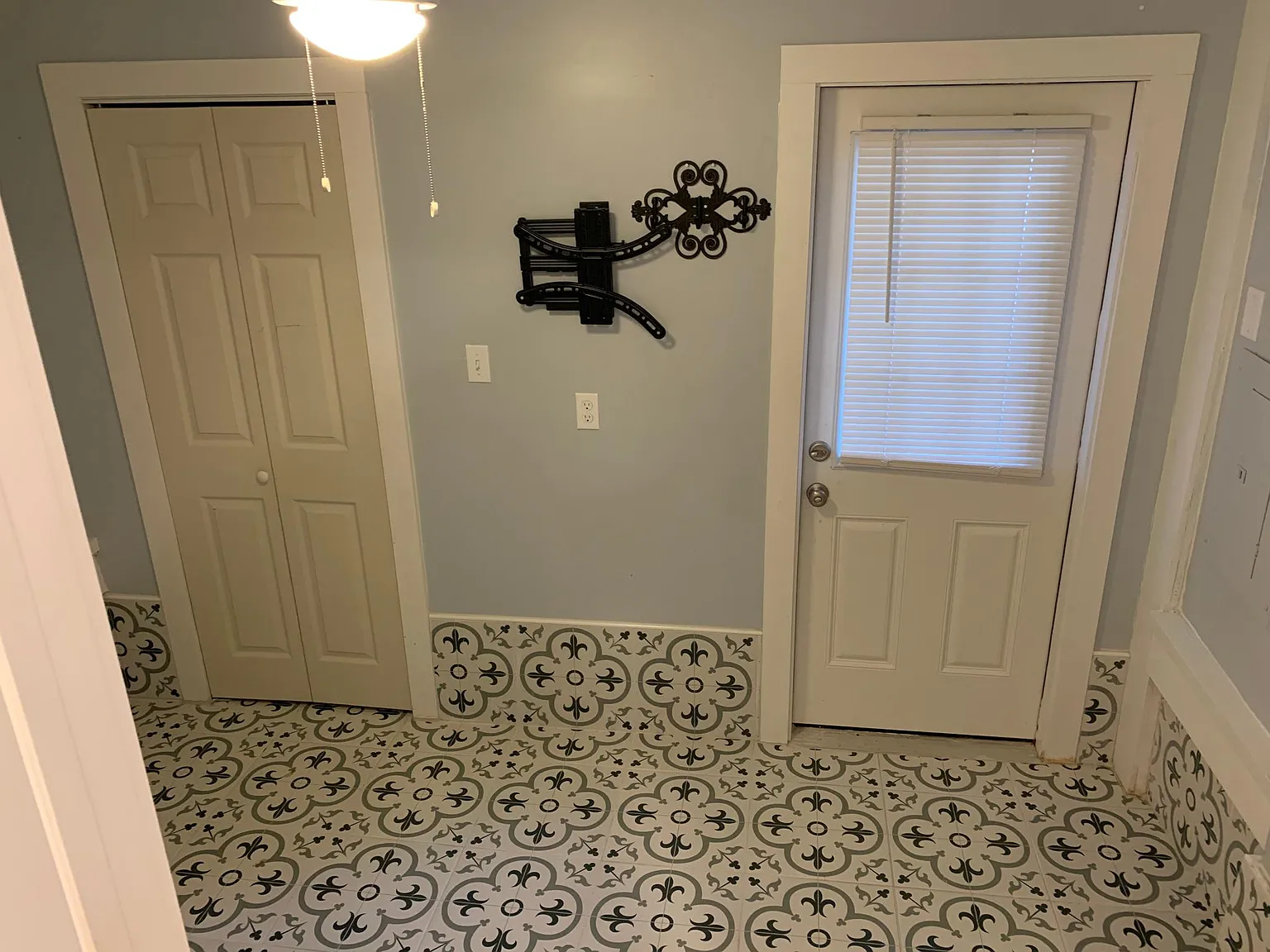 4736 Prytania St — Photo 3