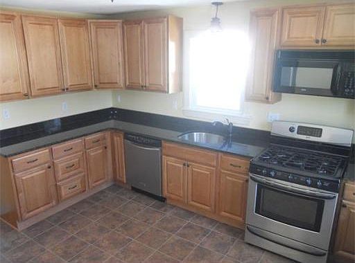 2nd image of 36 Cypress Ave