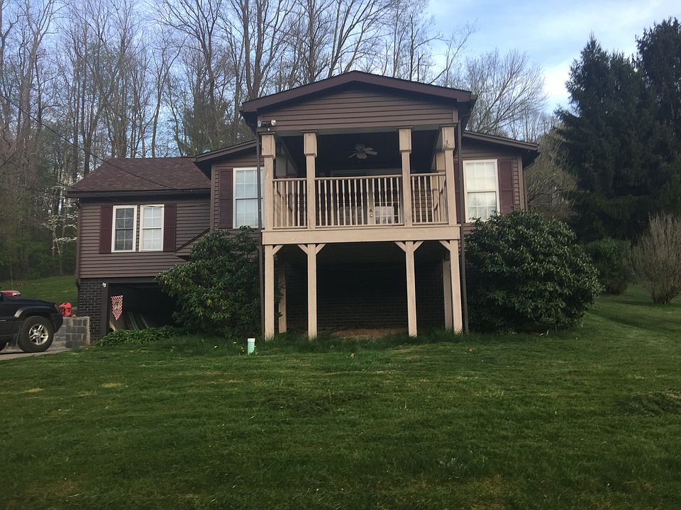 1st image of 11 Vandalia Ln
