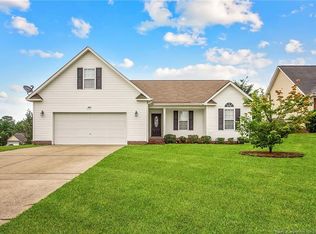 1466 Thoroughbred Trl, Parkton, NC 28371