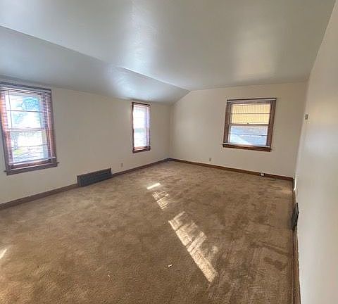 5th image of 5716A N Dexter Ave