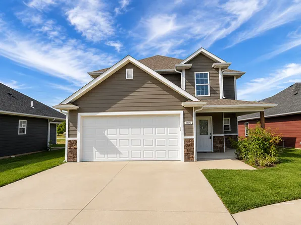 2807 Amberwood Ct, Columbia, MO 65203