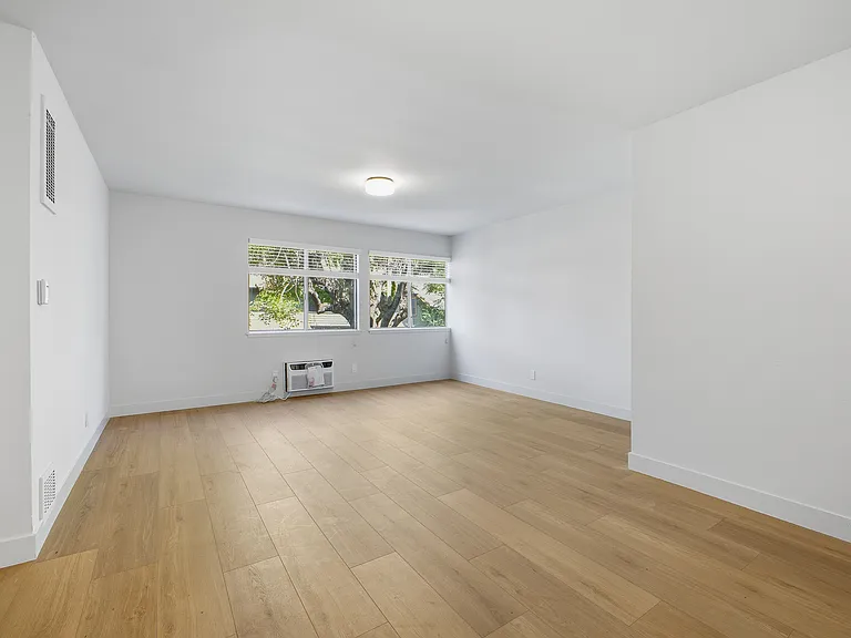 1701 Westmoreland Blvd #11 — Photo 9
