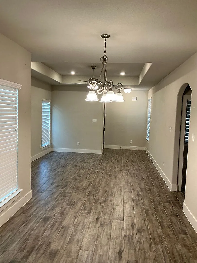 3/2/2 + Affordable + Pets Welcome — Photo 2