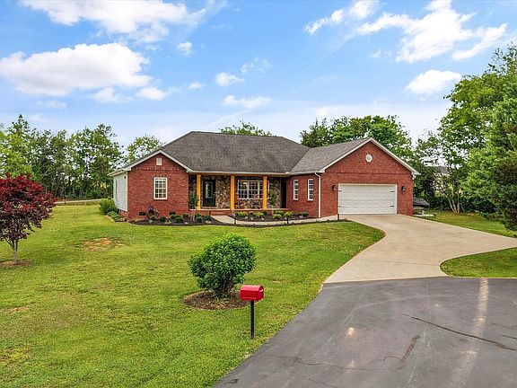 2nd image of 217 Paradise Ln