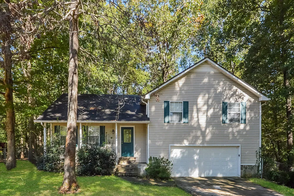 3 bed, 2.0 bath, 1322 sqft, $1,665 — Photo 1