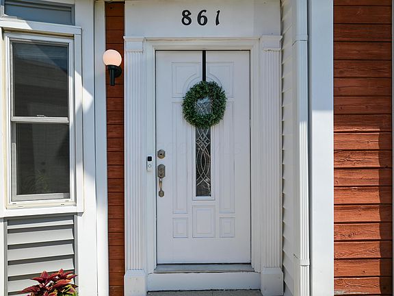 2nd image of 861 Annagladys Dr #U-3