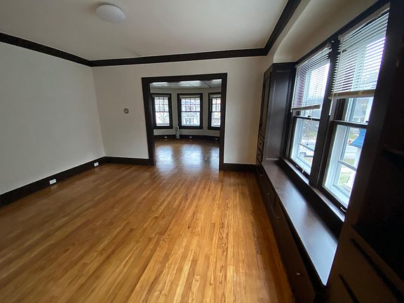 3rd image of 1349 Marlowe Ave Floor 2