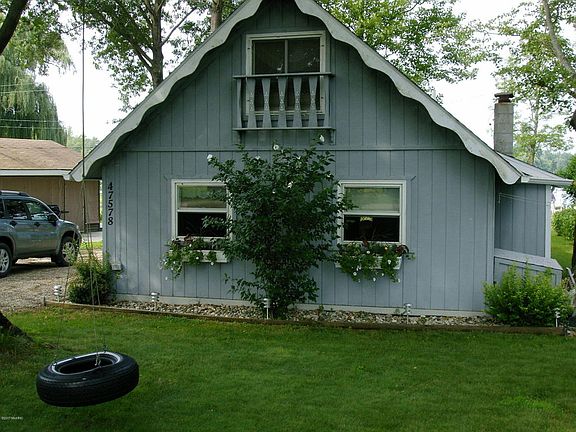 2nd image of 47578 Woodland Dr