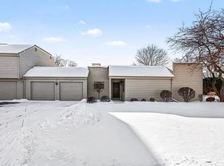 6334 Golf Lakes Ct E #A, Bay City, MI 48706