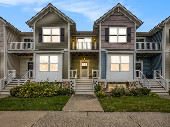 2866 Hearthstone Dr SE, Kentwood, MI 49512