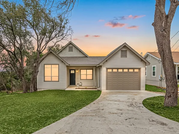 1454 Laurie Dr, Canyon Lake, TX 78133