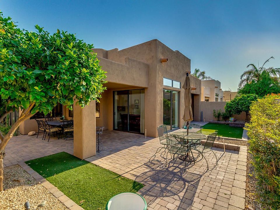 Relax at private Backyard