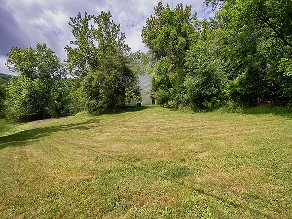 4th image of 2551 Cole Rd