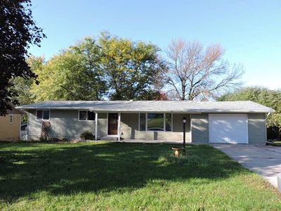 605 Shady Lane Dr, Decorah, IA, 52101