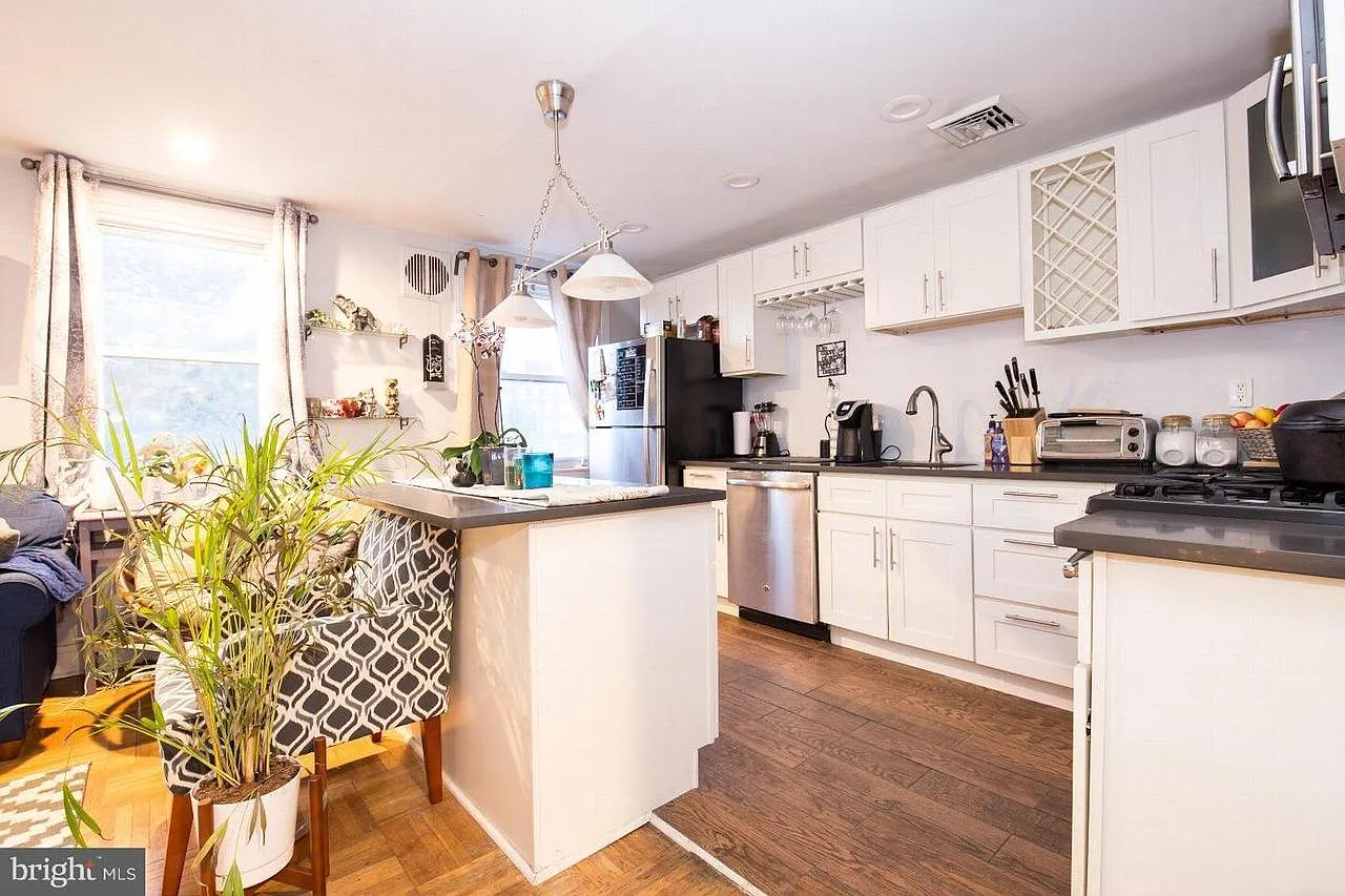 1 bed, 600 sqft, $1,550 — Photo 2