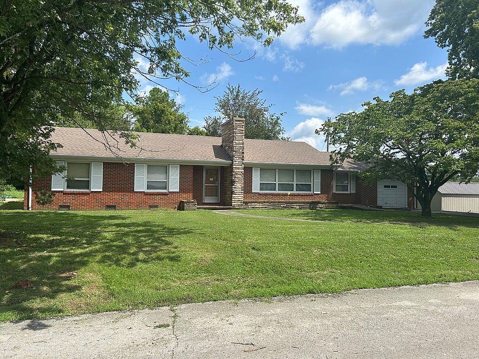 1st image of 104 Lehman St