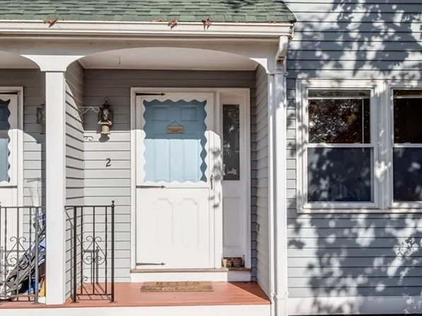 97 Forest St APT 2, Lowell, MA 01851
