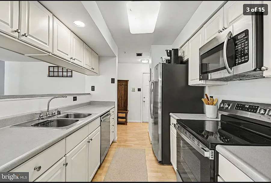2925 Katewood Ct — Photo 3