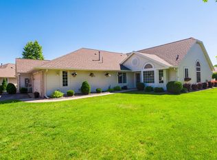 1920 Topaz Pointe Ln SW, Rochester, MN 55902