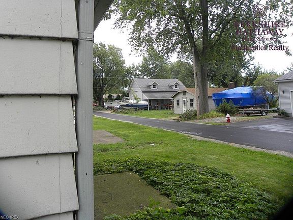 4th image of 113 W Algonquin Trl