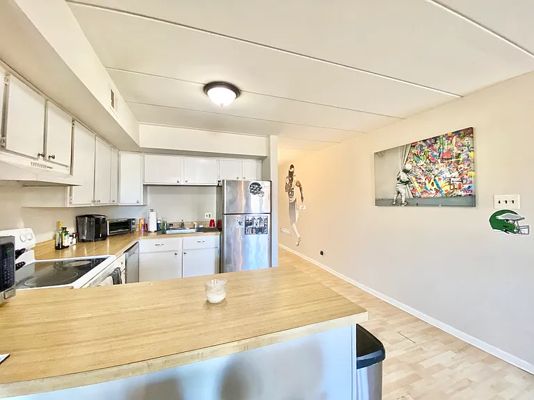 216 W Chester Pike #A — Photo 5