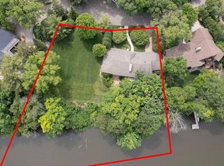 5121/5115 S Lake Ridge Rd, Minneapolis, MN 55436